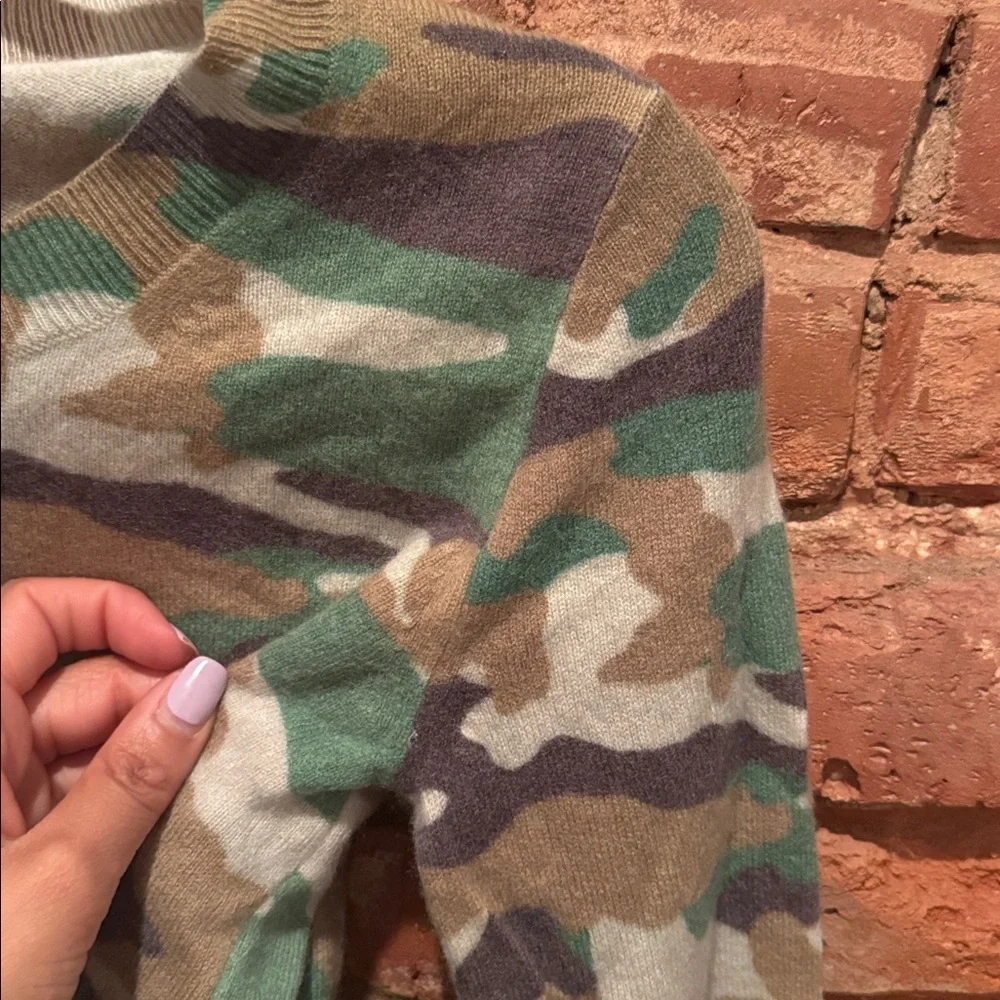 Camo Crewneck Sweater - 100% cashmere - Picture 3 of 6
